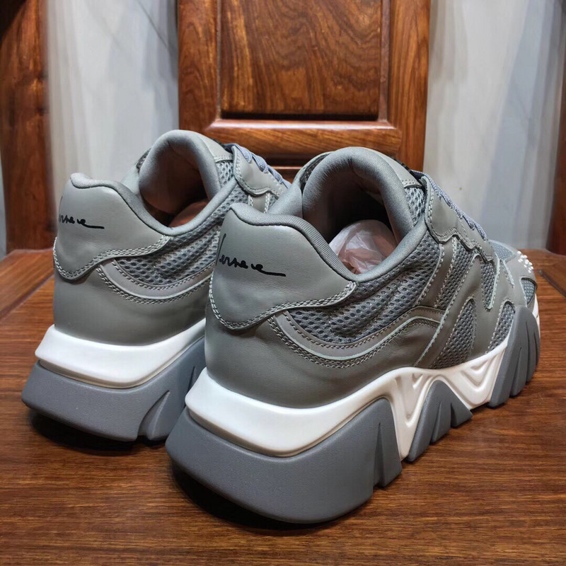 vs chain reaction sneakers